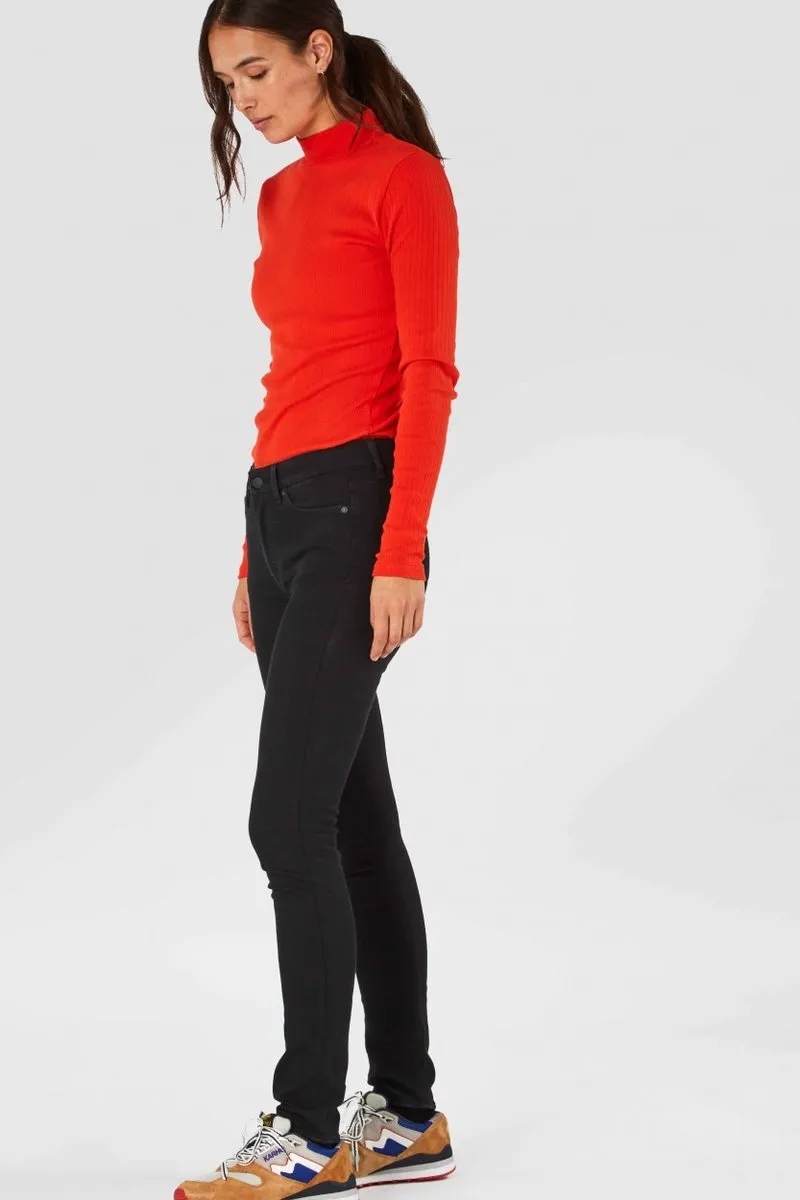 Juno High in Stay Black Jeans