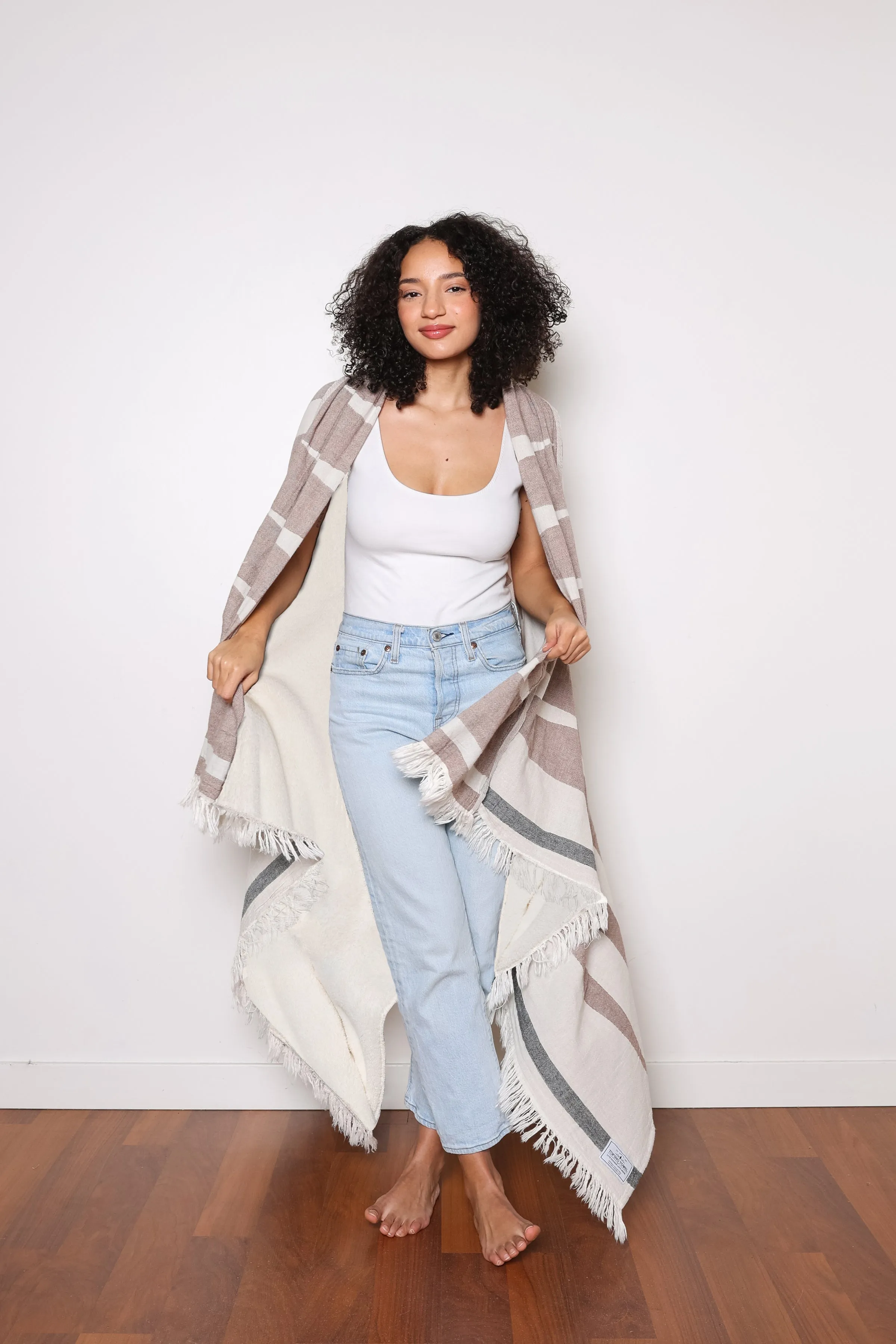 THE WREN | Fleece Throw